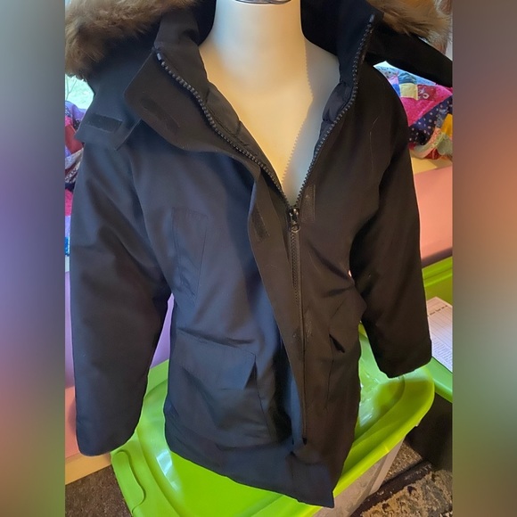 Down Puffer Jacket with Coyote Fur Lined Hood - Picture 7 of 9